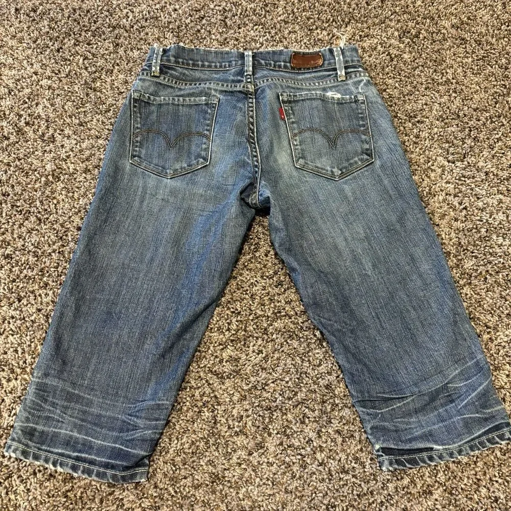 Levi’s Capital Long Shorts 26 Blue Denim Frayed Waist Below Knee Skinny - Picture 2 of 13
